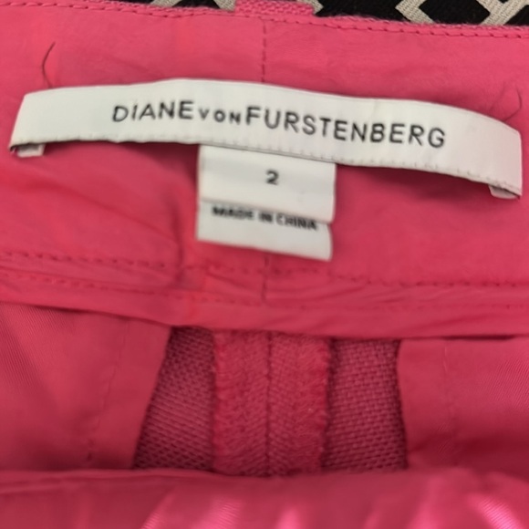 Diane Von Furstenburg Georginn Two Bright Pink Tapered Leg Crop Pants - 2 - Picture 7 of 10